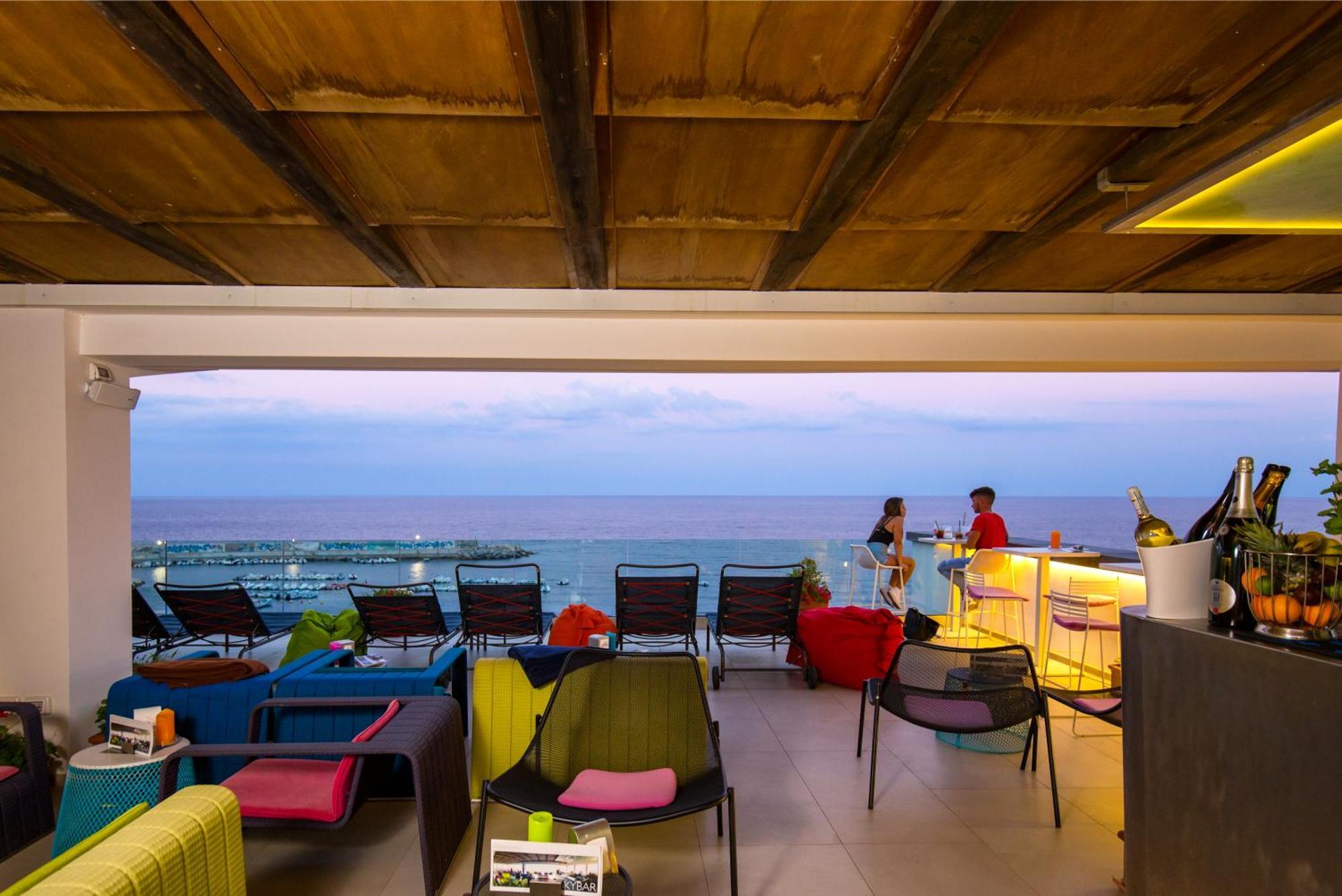 Hotel Cala Luna Кала-Гононе Екстер'єр фото