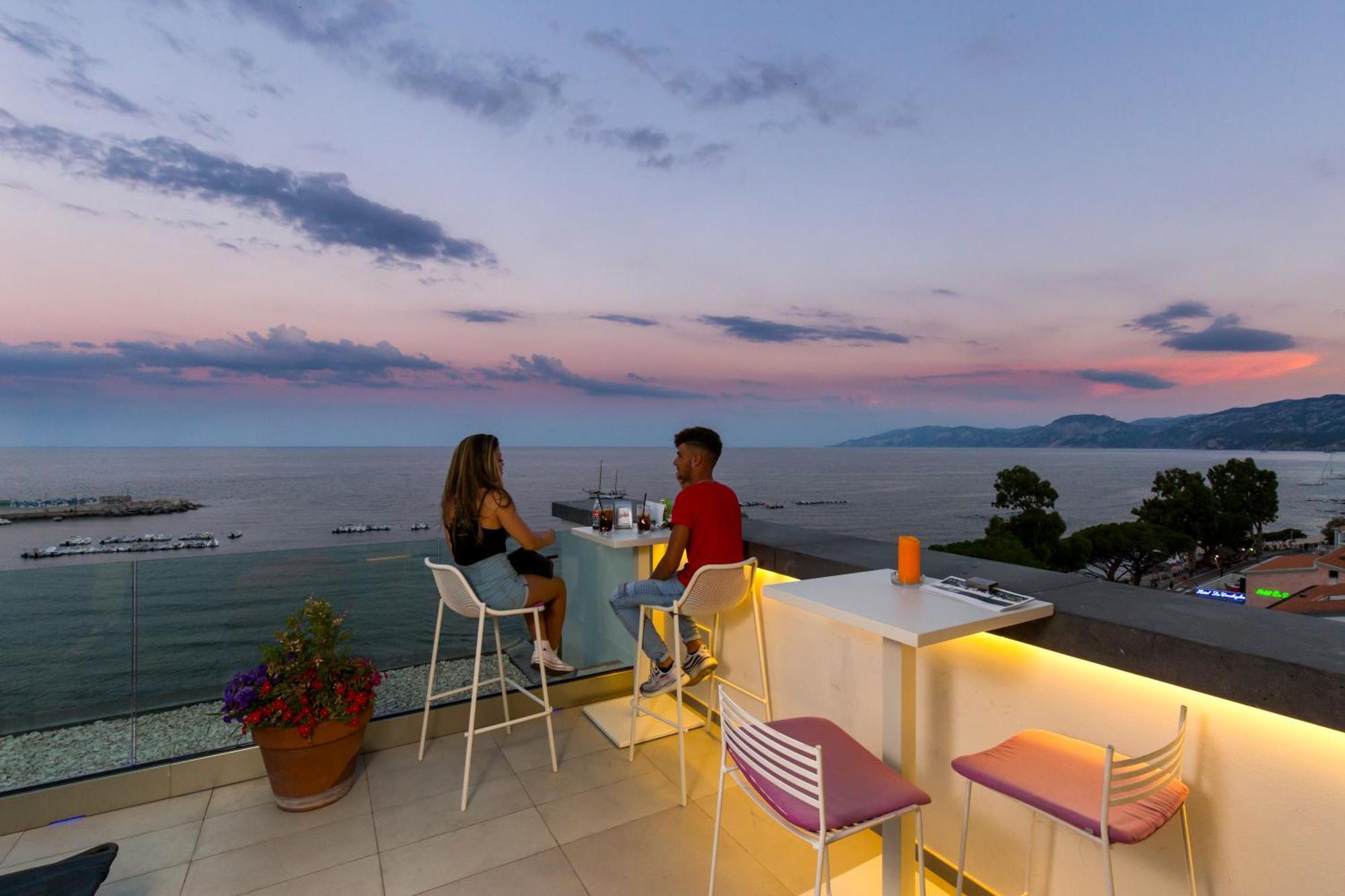 Hotel Cala Luna Кала-Гононе Екстер'єр фото