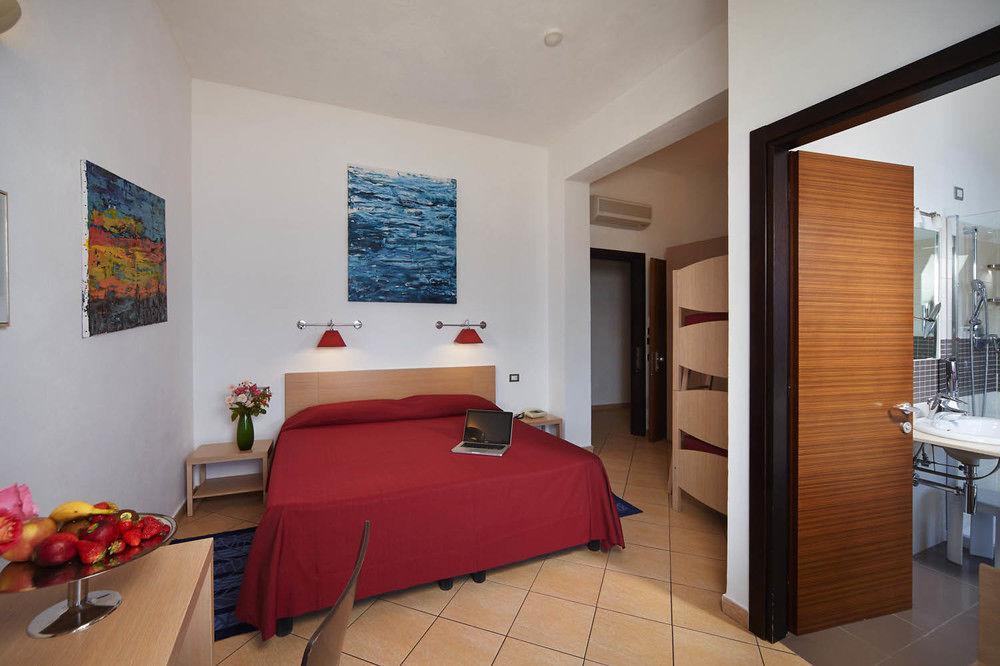 Hotel Cala Luna Кала-Гононе Екстер'єр фото